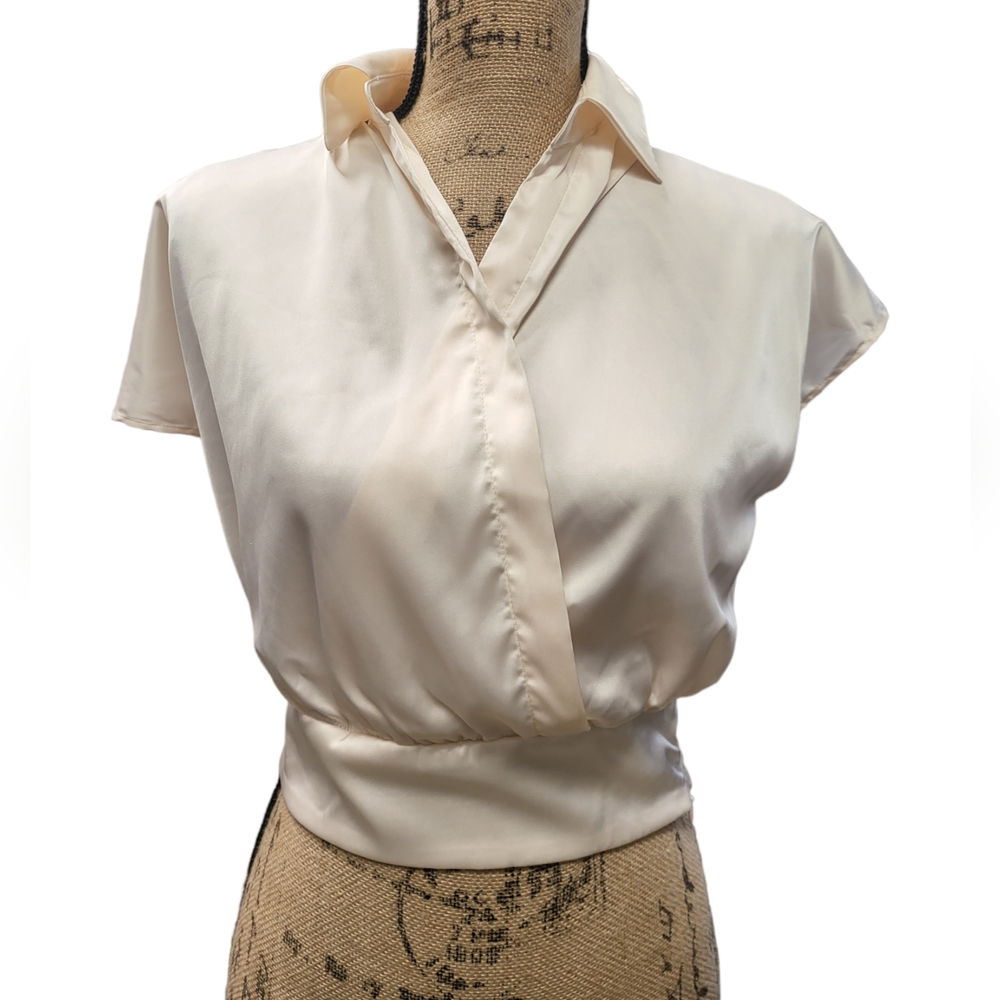 The Sang Size Small Blouse